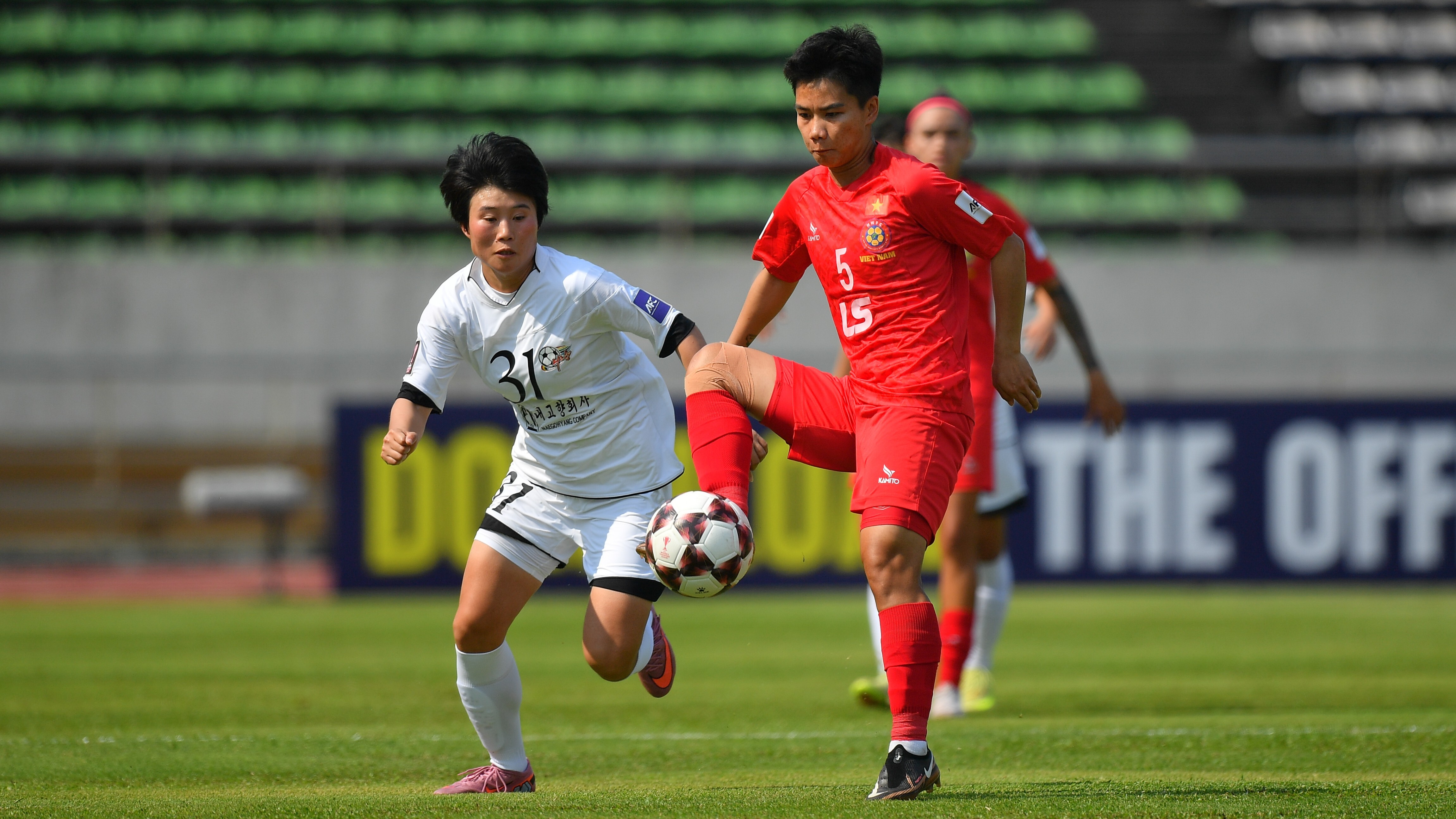 Naegohyang W 3-0 CLB n? TP.HCM: 3 l?p áp l?c chi?n thu?t khi?n ??i di?n Vi?t Nam h?t nh?p ? 93'